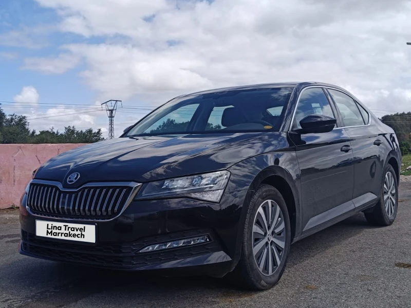 Lina travel Marrakech transfert prive Marrakech Skoda superb